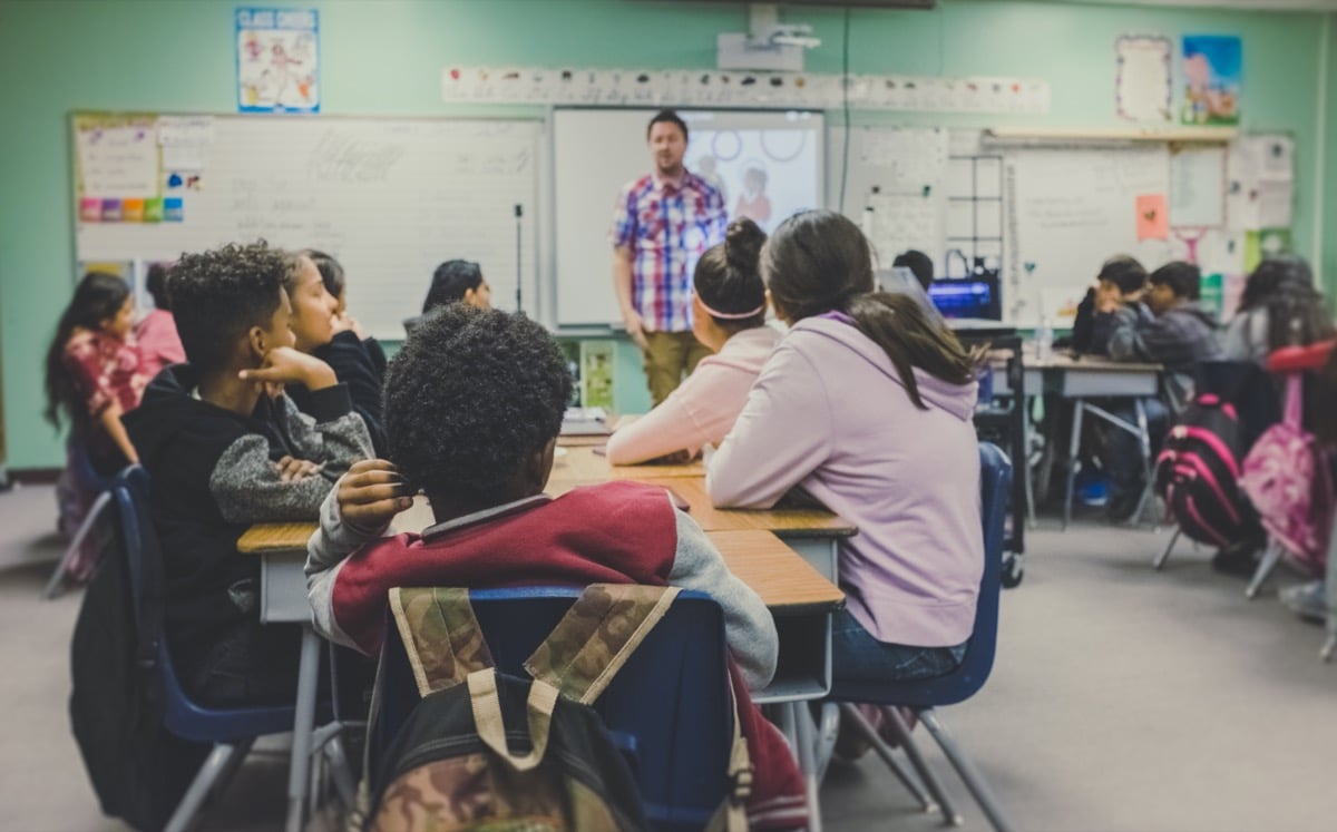 “Maak mindfulness verplicht op scholen”